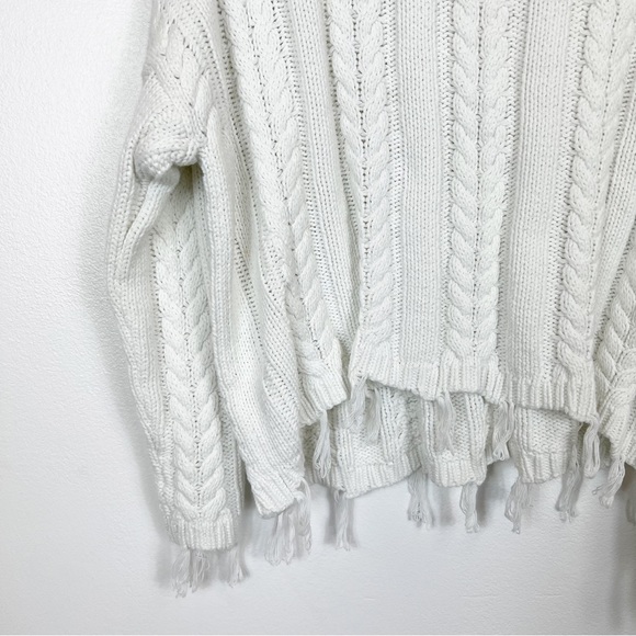 Umgee CableKnit Fringe Sweater Creamy White Size Medium - Picture 7 of 10